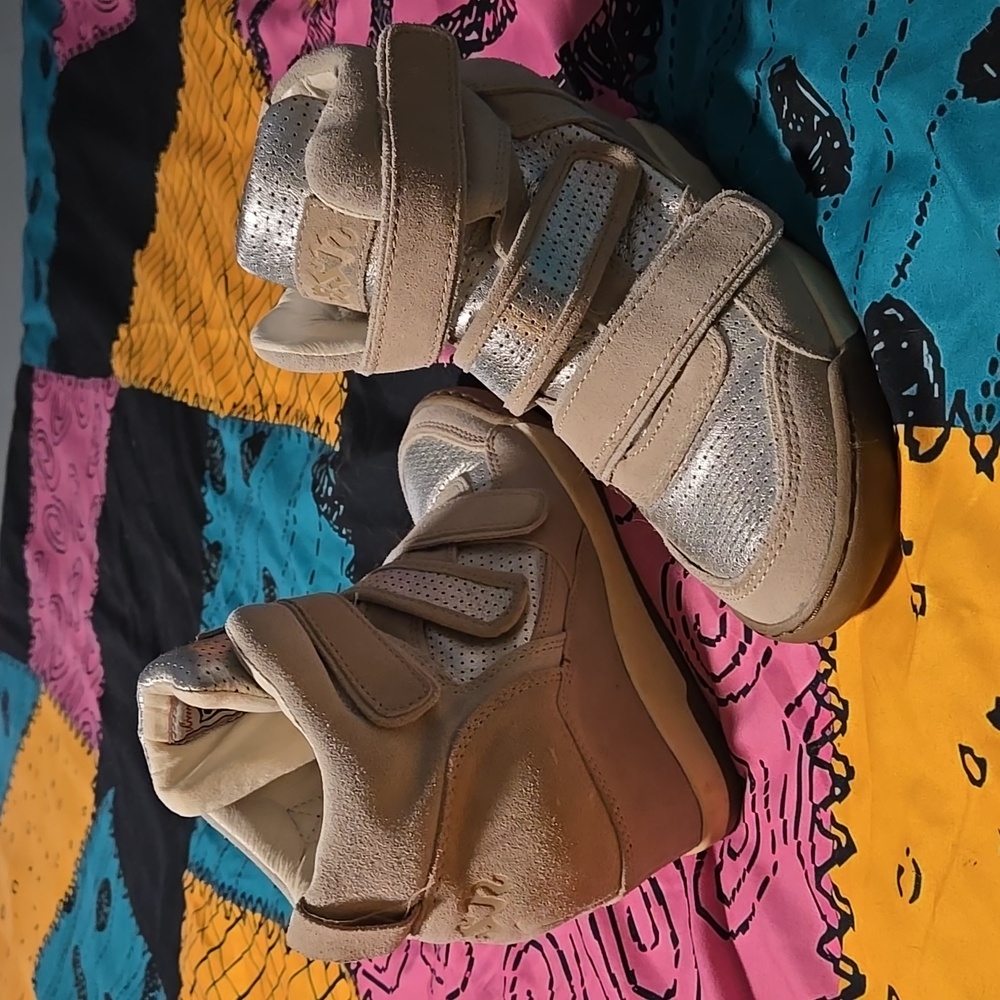 Wedge sneakers